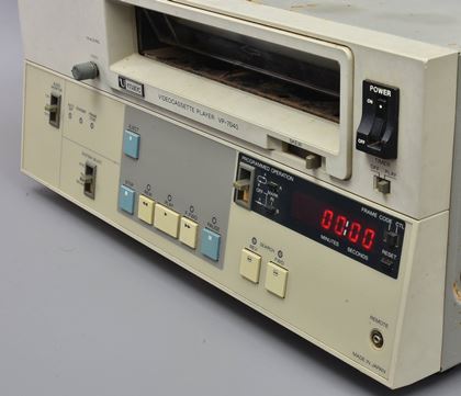 Sony-VP 7040 U-Matic analogue video a/s.